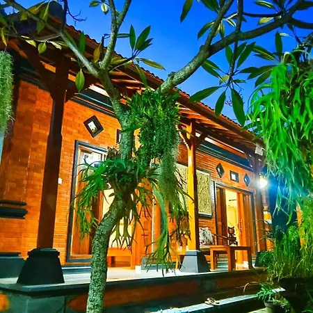 Mayka House